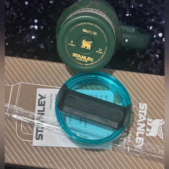 ❤️🎁Stanley Green gg Patterned Tumbler ❤️🎁 - Picture 7 of 7